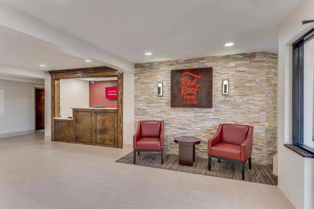 Red Roof Inn & Suites Newport - Middletown, Ri Екстер'єр фото